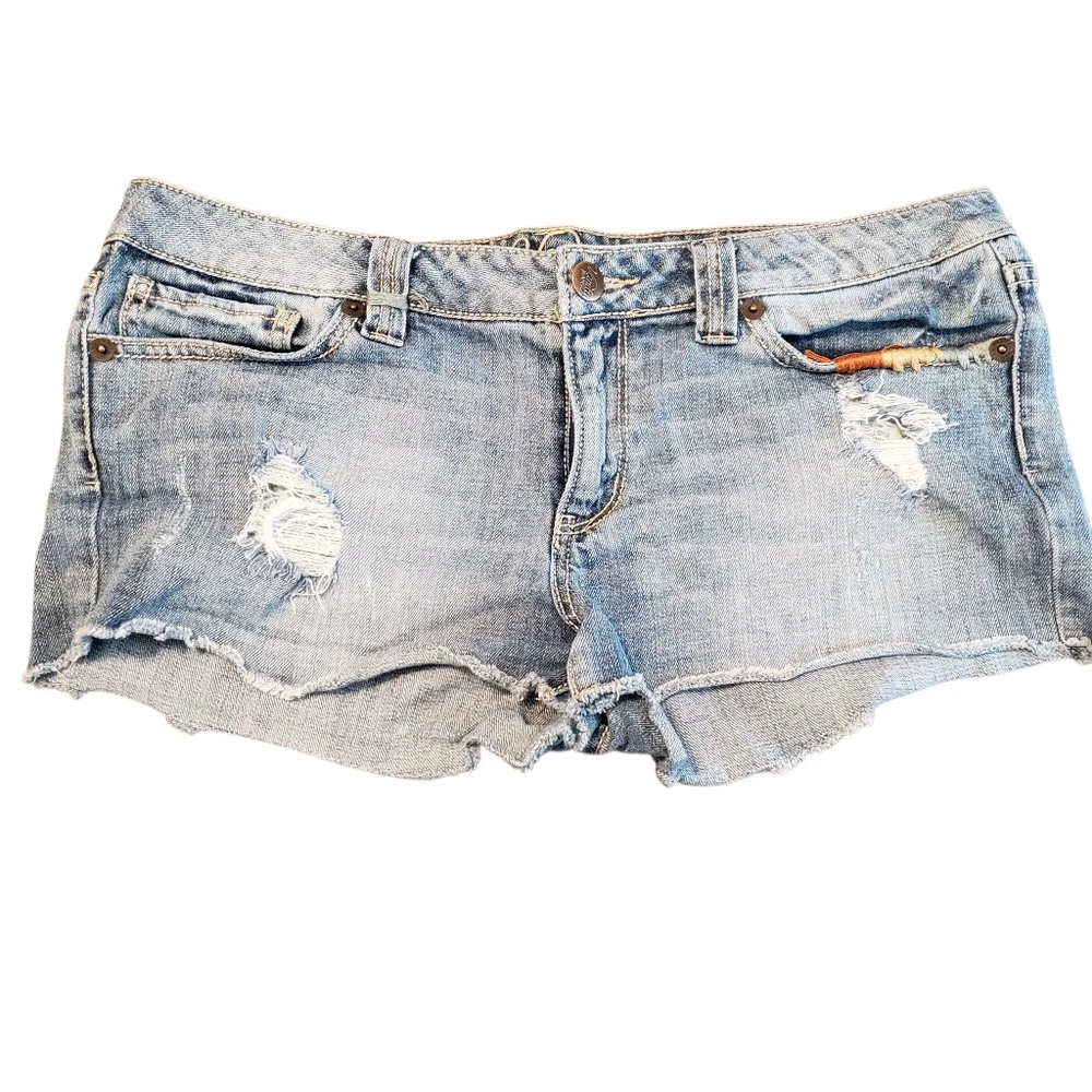 Y2K Vanity Shorts Womens Size 28 Blue Denim Stretch Distress Shorts‎